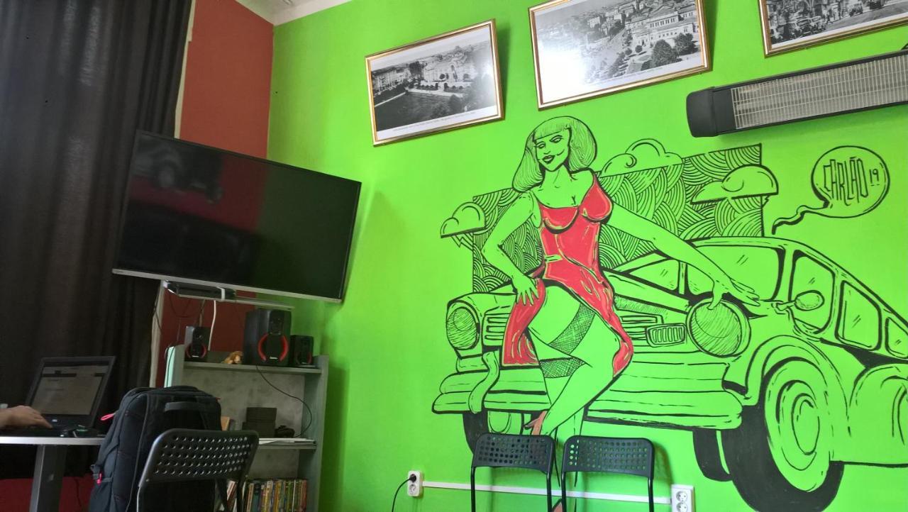 "No Party & Many Rules" Hostel N1 Sofia Zewnętrze zdjęcie